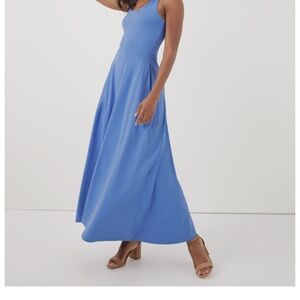 PACT - Fit & Flare Wedgwood blue dress Size Large NWt!!